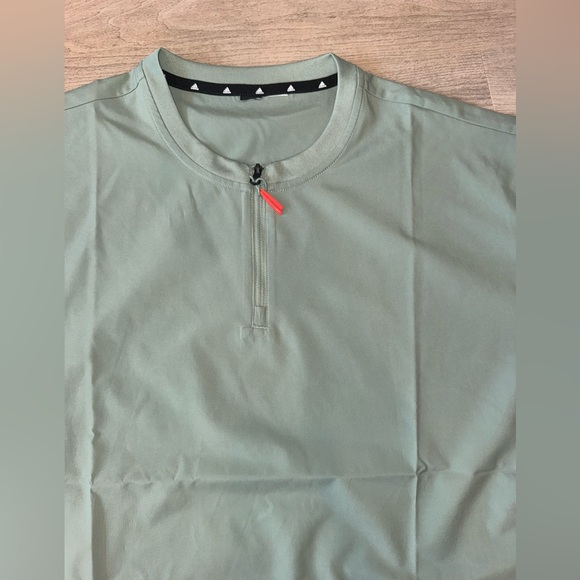 Adidas Utility OverSized Shirt - Picture 5 of 8